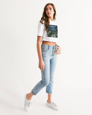 frezh-clothin.myshopify.com Dont judge by its cover Women's Cropped Tee cloth Frezh-Clothin frezh-clothin.myshopify.com [variant_title]